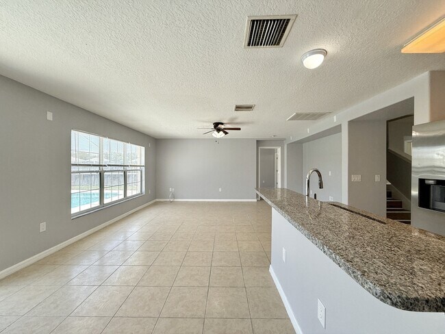 Building Photo - 10325 Boyette Creek Blvd