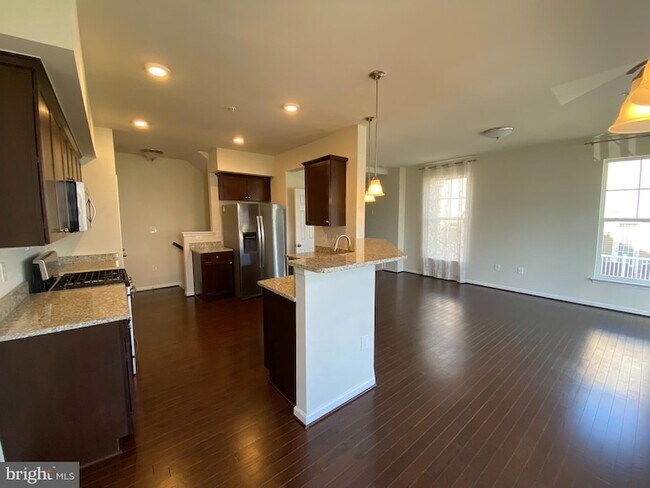 Building Photo - 6173 Margarita Way