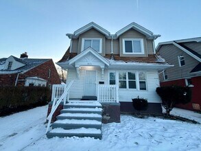 Building Photo - 3 bedroom 1 bath for lease- Section 8 ready