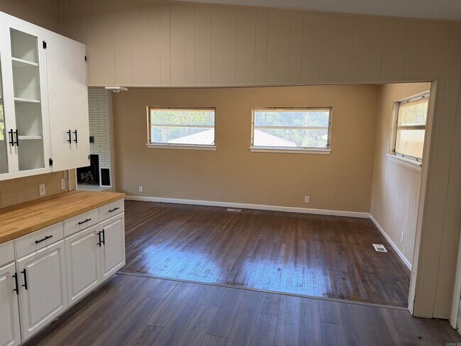 Building Photo - 34 Belmont Dr