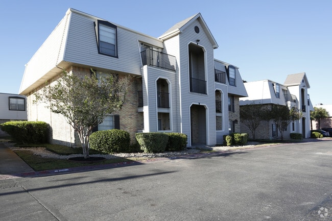 Building Photo - Armon Bay