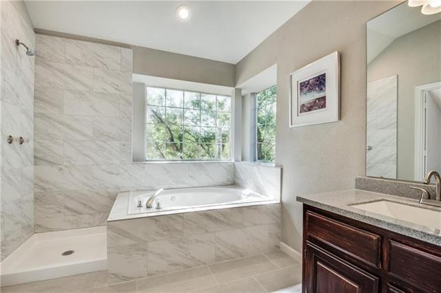 Building Photo - 9401 Abbey Rd