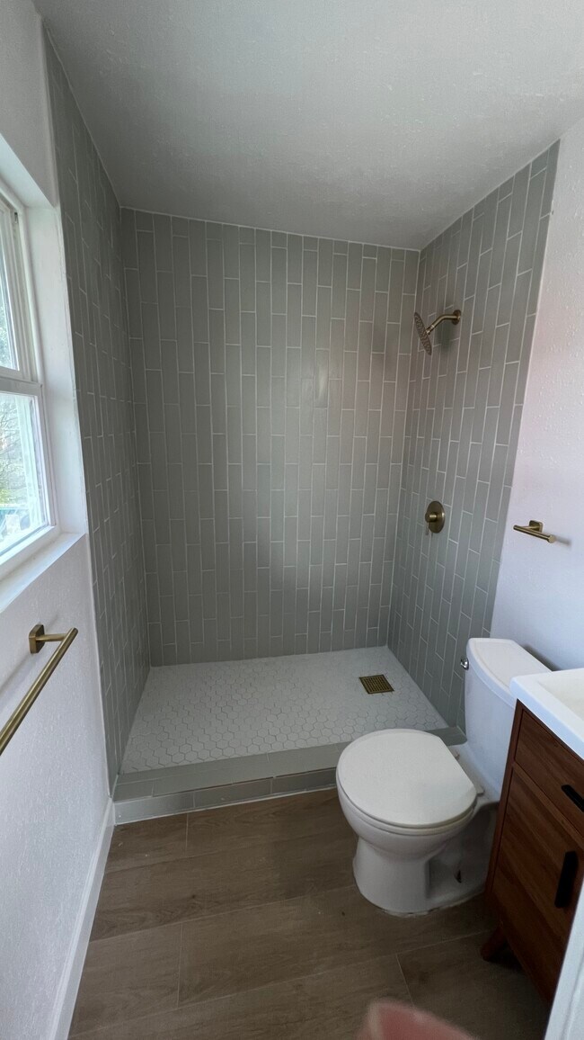 Building Photo - 3821 Woodleigh St