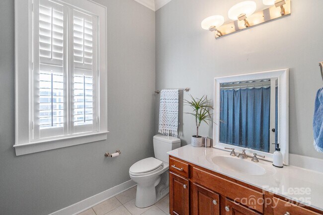 Building Photo - 5736 Burck Dr NW