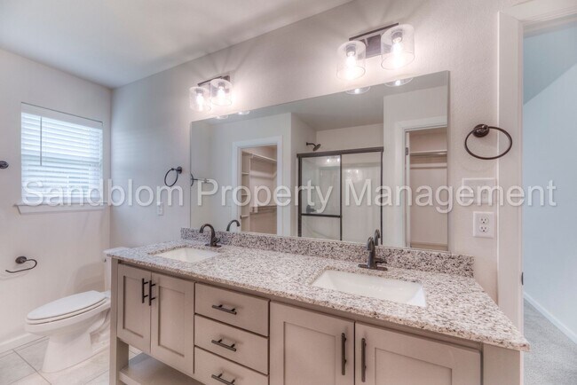 Building Photo - For Lease | East Tulsa - BA Schools | $189...