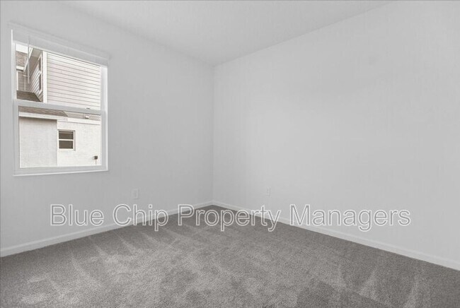 Building Photo - 2025 Shaggy Fisher Dr