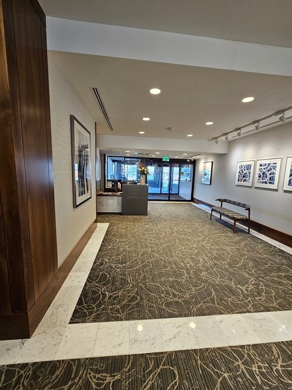Building Photo - 6 Whittier Pl