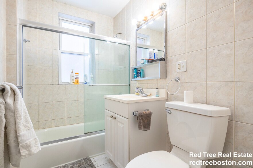 Unit 2 - 94 Pleasant St