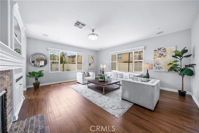 Building Photo - 46239 Lone Pine Dr