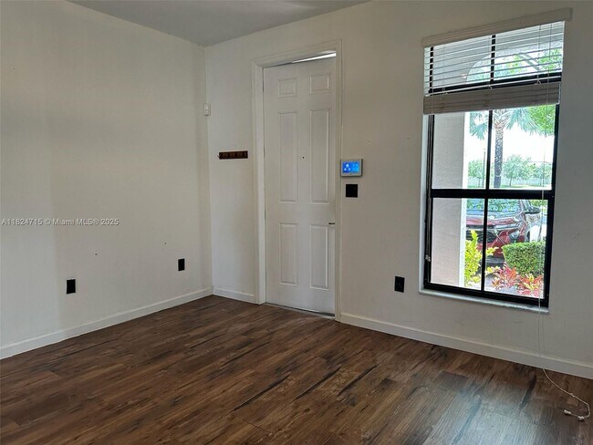 Building Photo - 23983 SW 118 Ave