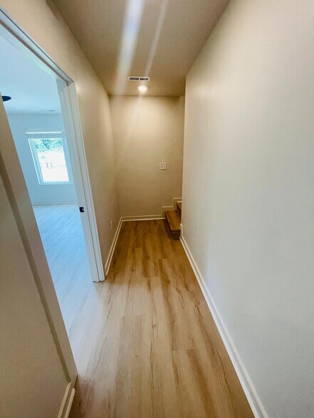 Building Photo - 4444 W Tyvola Rd
