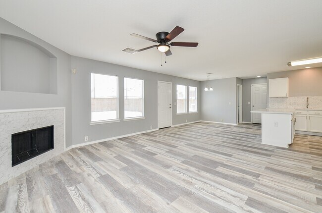 Building Photo - 20131 Larkspur Landing