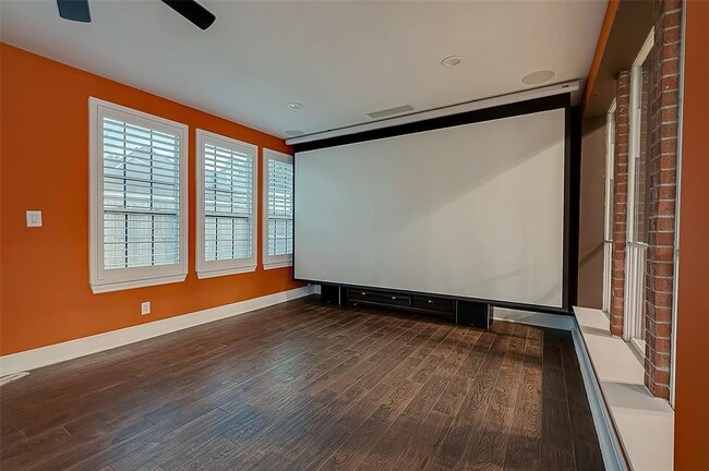 Building Photo - 1419 Kyle Hill Ln