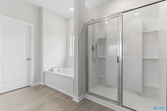 Building Photo - 6576 Jacaranda Dr NW