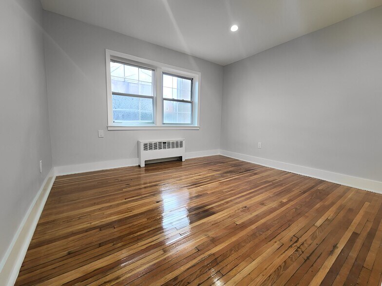 Building Photo - 63 Forest Hill Pkwy