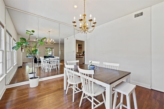 Building Photo - 2612 Bridle Path