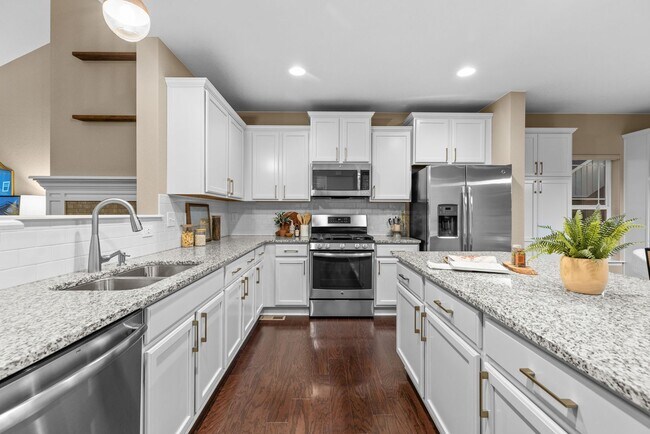 Building Photo - Beautifully Upgraded 3-Bedroom Home in Prairie Village with Finished Basement