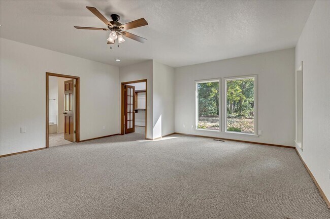 Building Photo - 4075 St Croix Dr