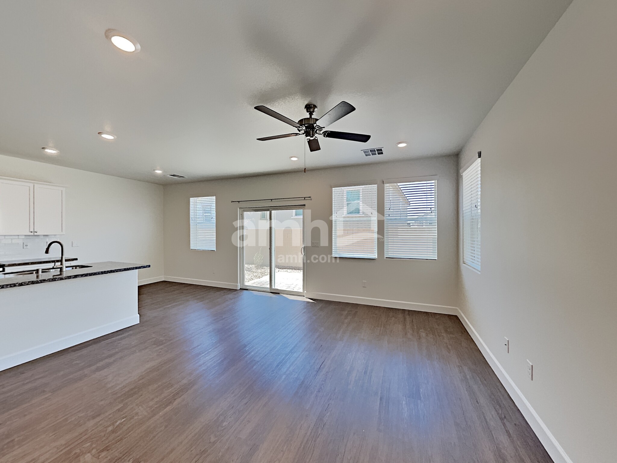 Building Photo - 1509 Garden Swing Ave