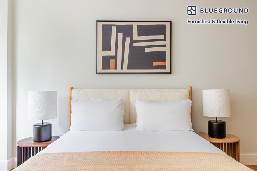 Building Photo - 141 E 33rd St