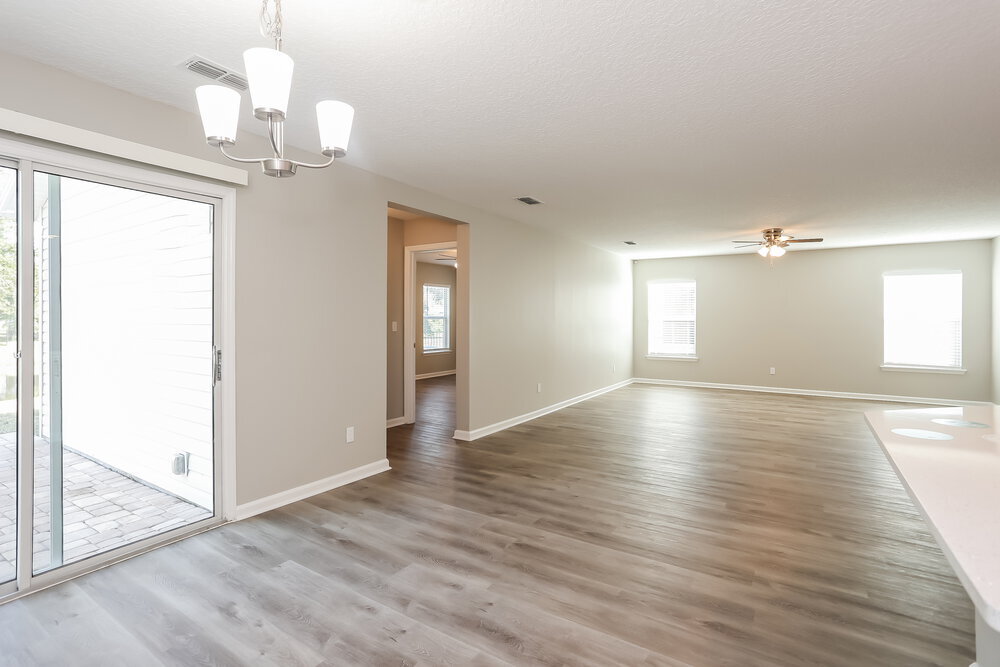 Building Photo - 11755 Alexandra Dr