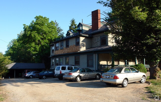 Building Photo - 82 Merrimon Ave