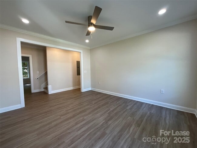 Building Photo - 307 N Catawba St