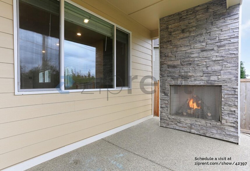 Building Photo - 23822 SE 289th Pl