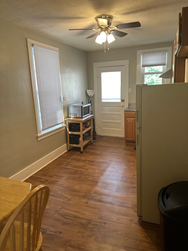 Building Photo - 79 Lynwood Ave