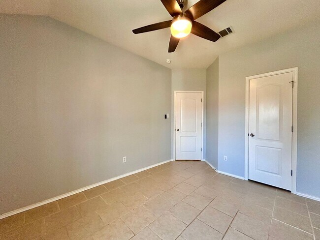 Building Photo - 1801 Rachel Ln