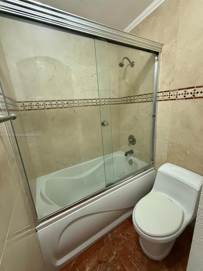 Building Photo - 10450 SW 154th Ct