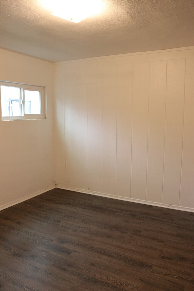 Building Photo - Beautifully Updated 3-Bedroom Home with Sp...