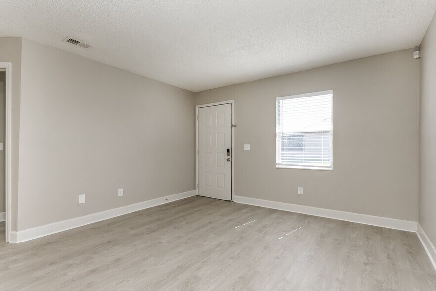 Building Photo - 16 Las Brisas Way