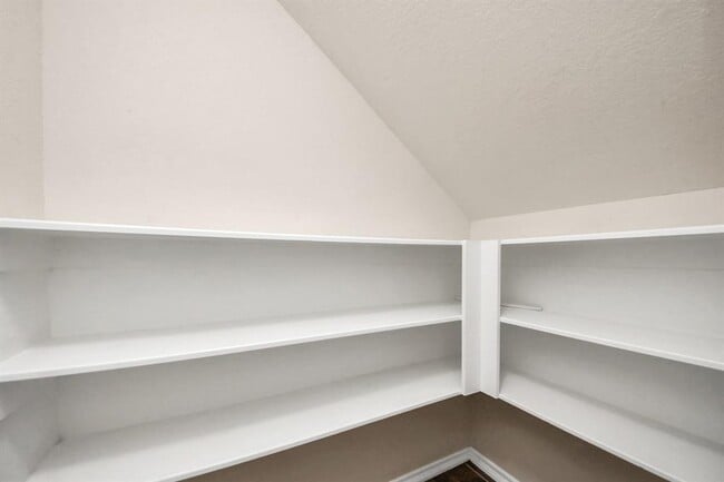 Building Photo - 6427 Densberry Ln