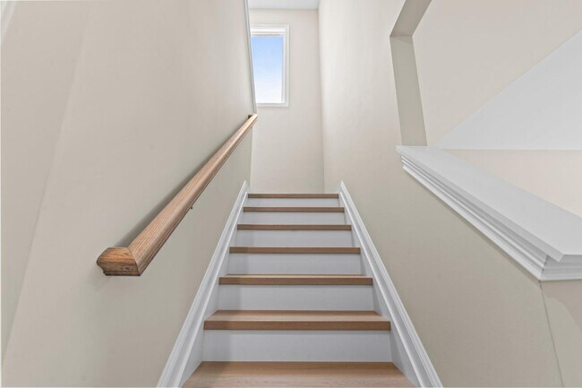 Building Photo - 100 Lambert Fld