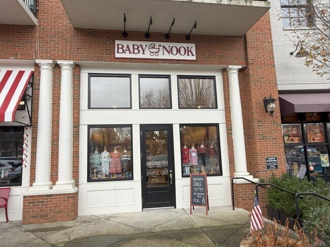 Building Photo - 3659 Chicago St NW