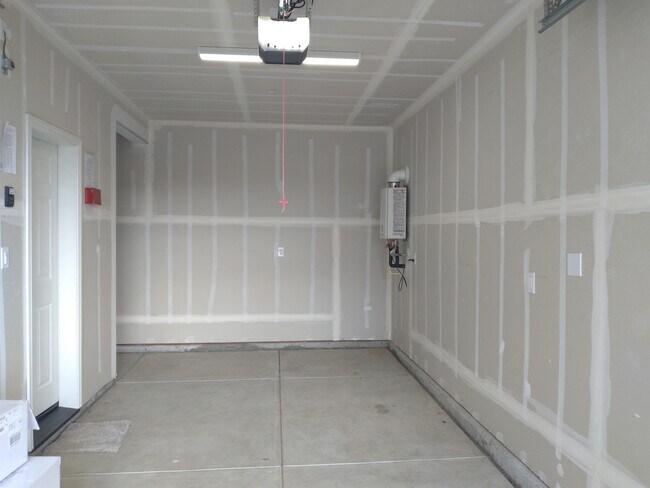 Building Photo - 6460 E Malbec Dr