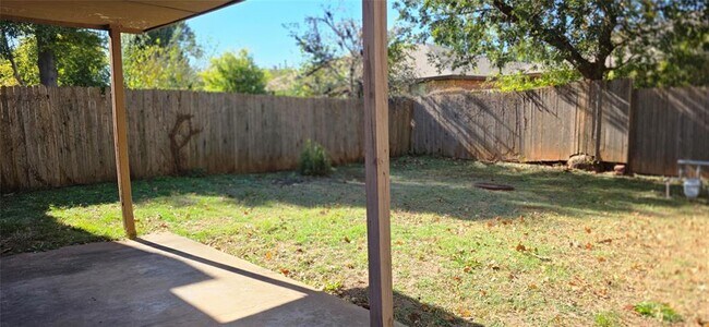 Building Photo - 7307 Edenborough Dr