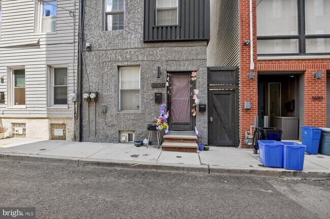 Building Photo - 1428 Hope St