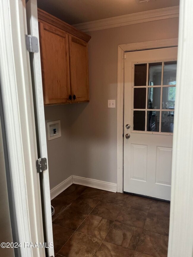 Building Photo - 120 Ocho Rios Ln