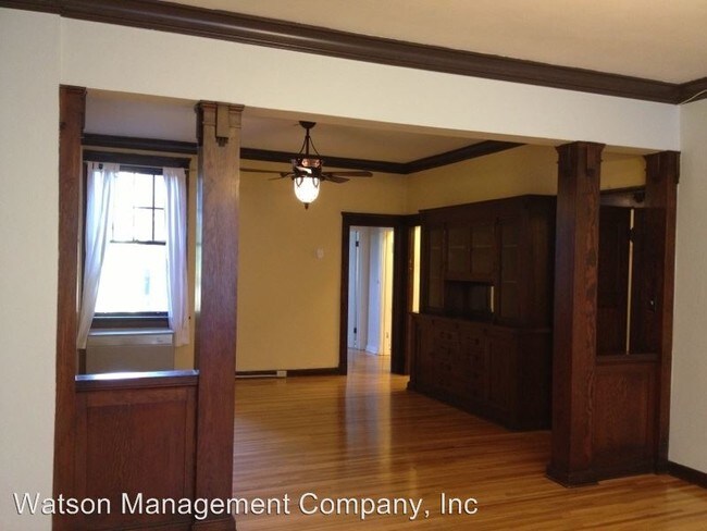 Building Photo - 1 br, 1 bath Apartment - 508 S Cedar St. #D