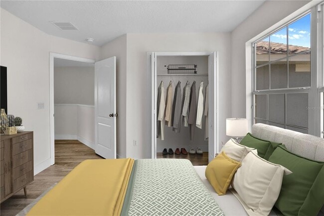 Building Photo - 12917 Grovehurst Ave