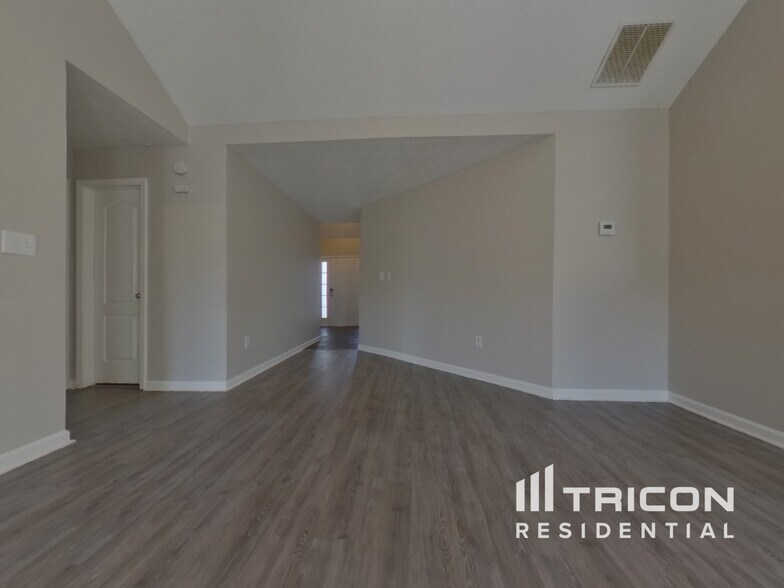 Building Photo - 149 St Ann Cir
