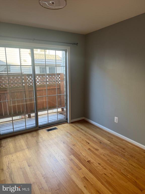 Building Photo - 2414 N Hampton Dr