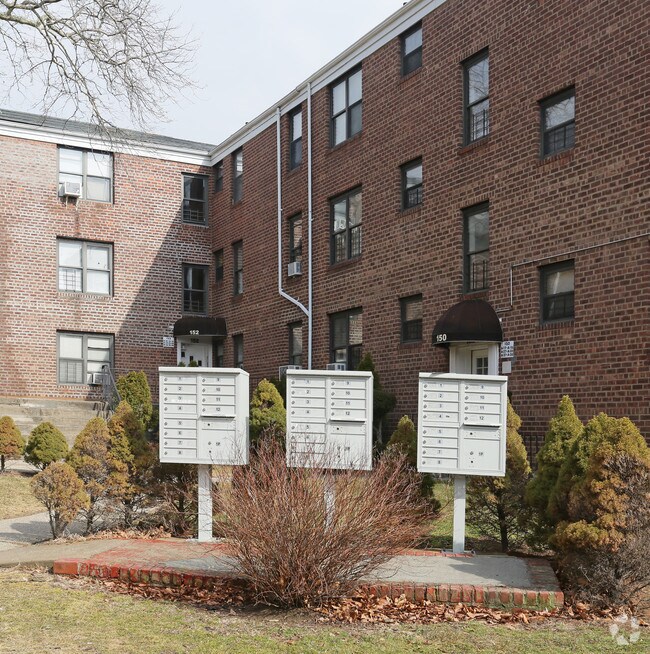 Building Photo - 155 S Ocean Ave