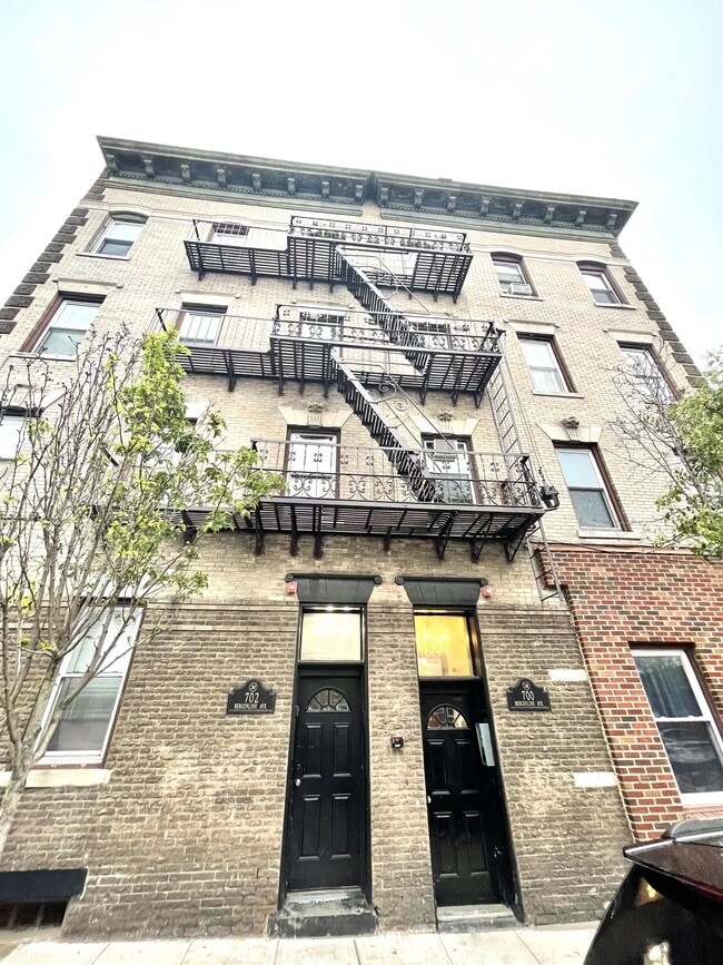 Building Photo - 700 Bergenline Ave