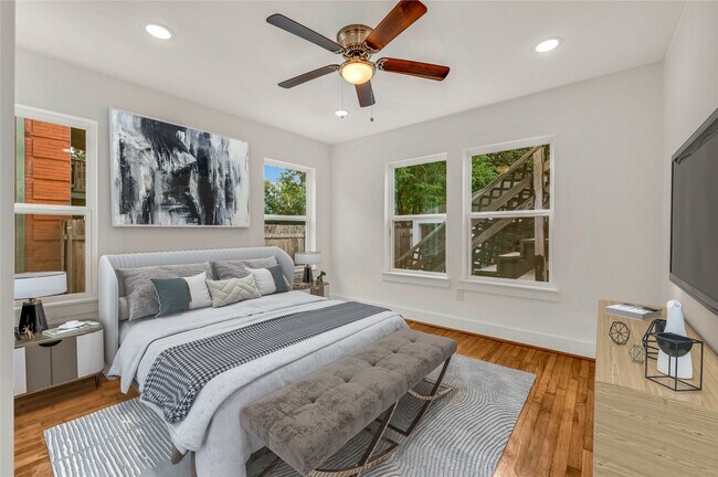 Building Photo - 6644 Lawndale St