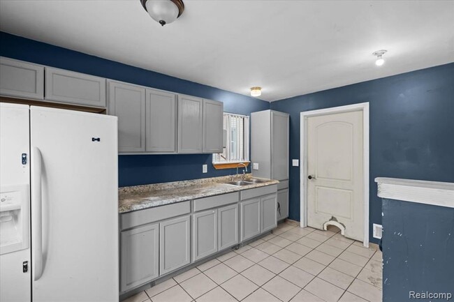 Building Photo - 5952 Banner St