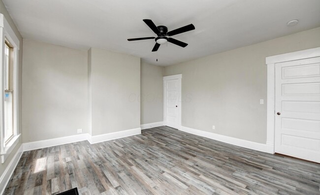 Building Photo - 1050 Oak St