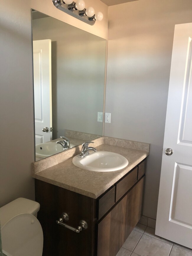 Master Bedroom - 1675 Grand Ave